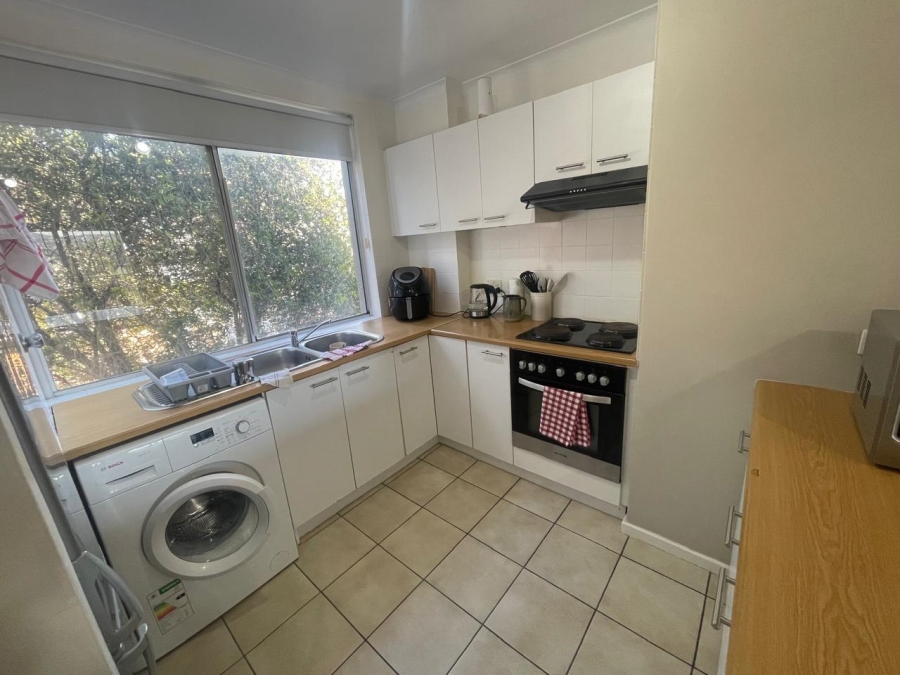 To Let 2 Bedroom Property for Rent in Kenridge Western Cape